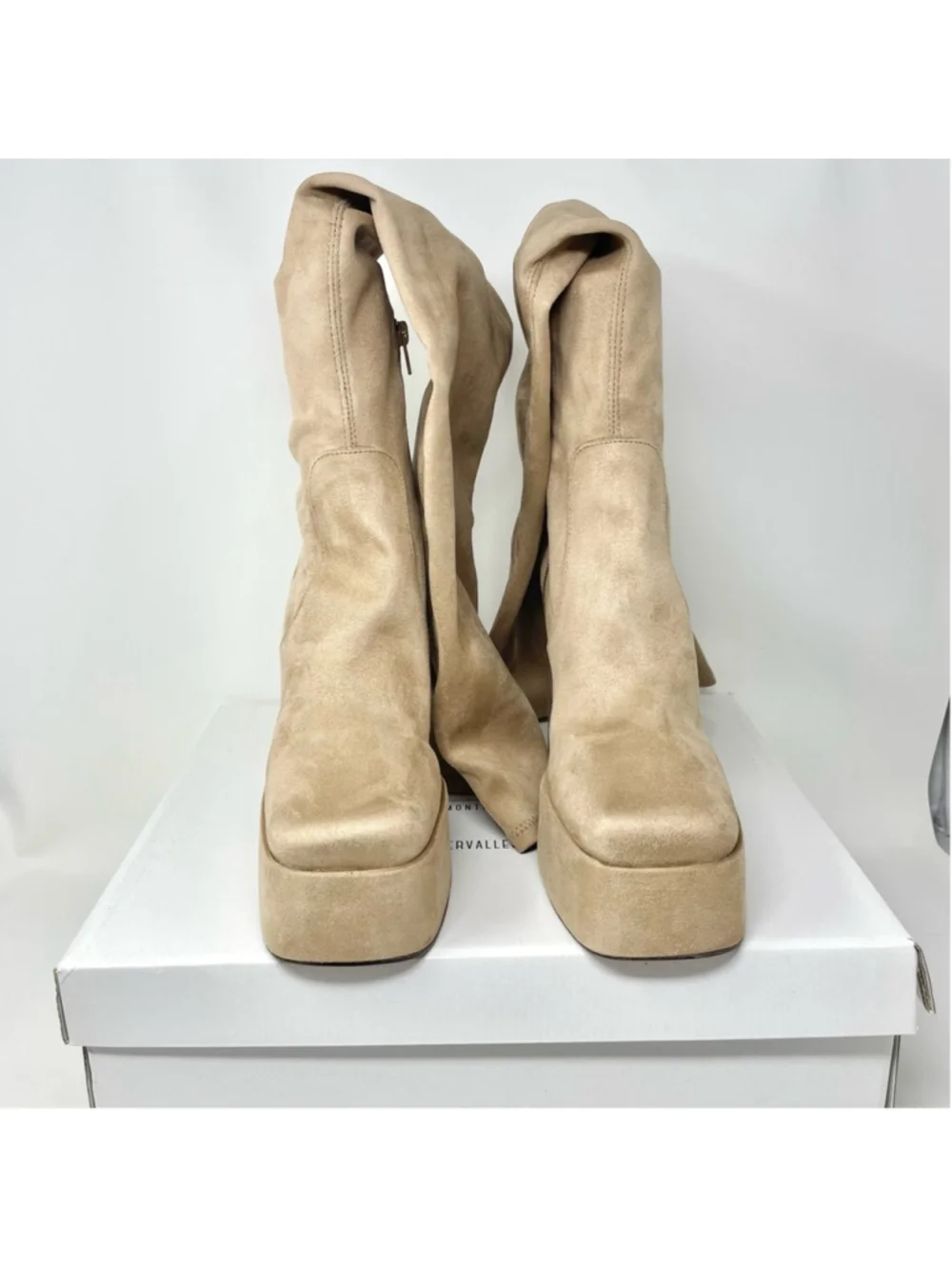 NEW L’Intervalle Azalea Taupe Tan Suede OTK Boots Made in Spain Size 39